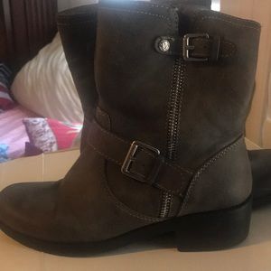 Anne Klein women ankle boots size 5 1/2